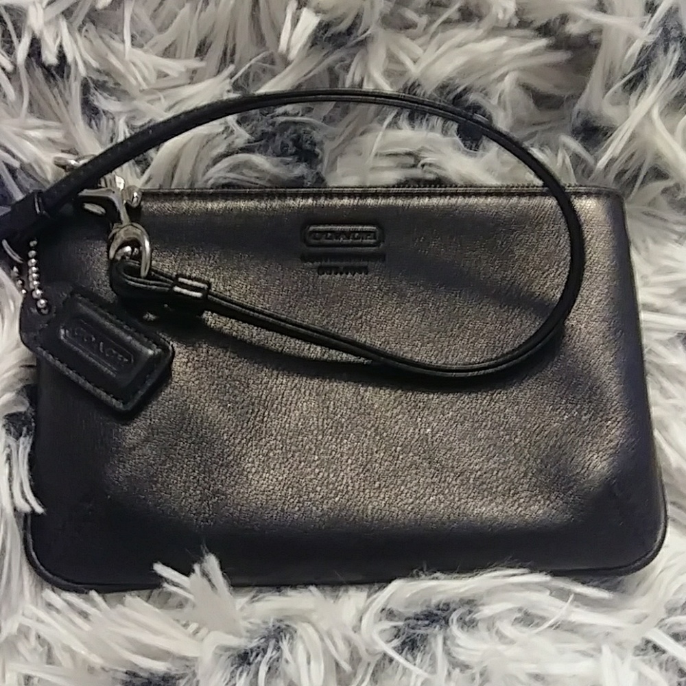 Black Leather Coach Wristlet